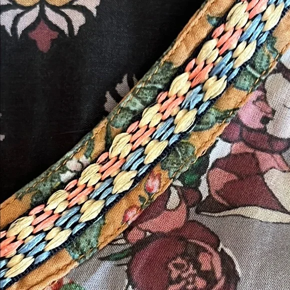 Tolani Embrordered Collar and Sleeves Floral Patchwork Blouse, XS - Picture 8 of 10